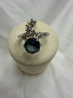 Vintage Avon Silver Ring with Blue Center Stone 1975 Indiglow
